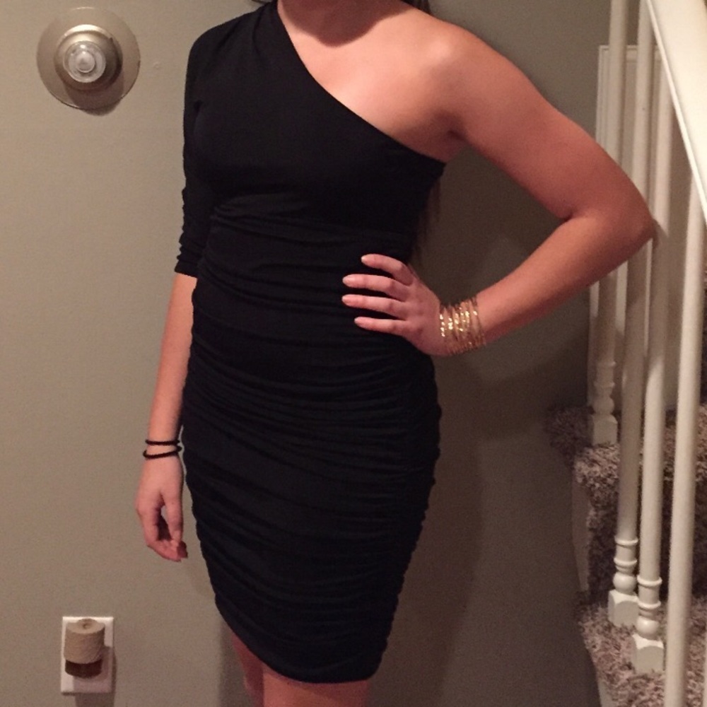 Express Dress - Picture 4 of 4